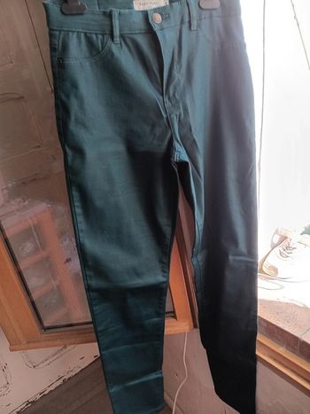 Pantalon naf naf t.36 effet brillant  bleu canard léger et agréable