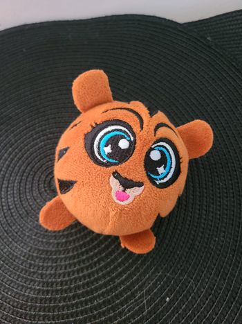 Peluche ronde tigre Les Wishy Squishy Plushy