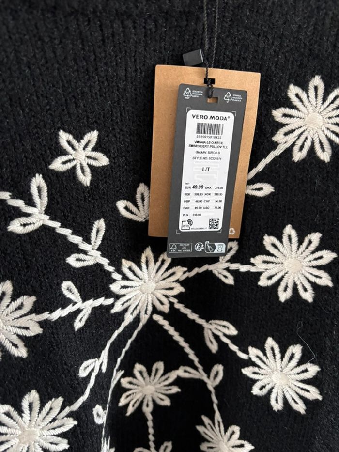 Pull vero mode fleurs - photo numéro 2