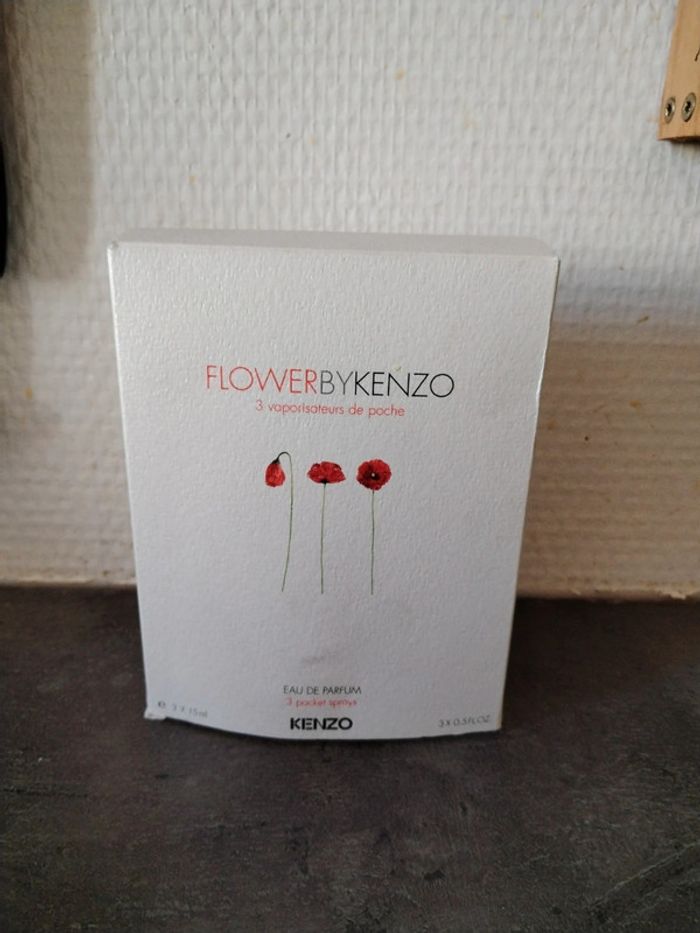 Lot de 3 vaporisateurs de poches Flower by Kenzo neuf - photo numéro 2