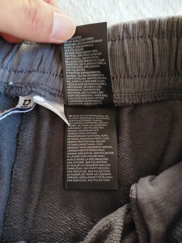 Short homme H&M taille S gris - photo numéro 4