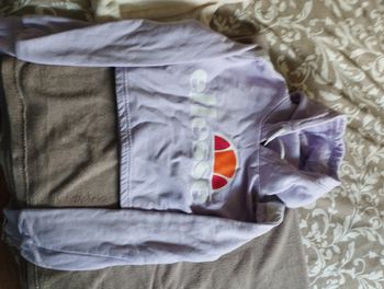 Sweat a capuche cours ellesse