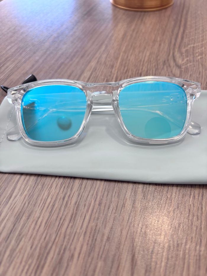 Lunette de soleil mixte - photo numéro 4