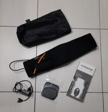 Ceinture Slendertone ABS
Vendue avec électrodes neuves 
Manque cordon sur la pochette 
Bon état