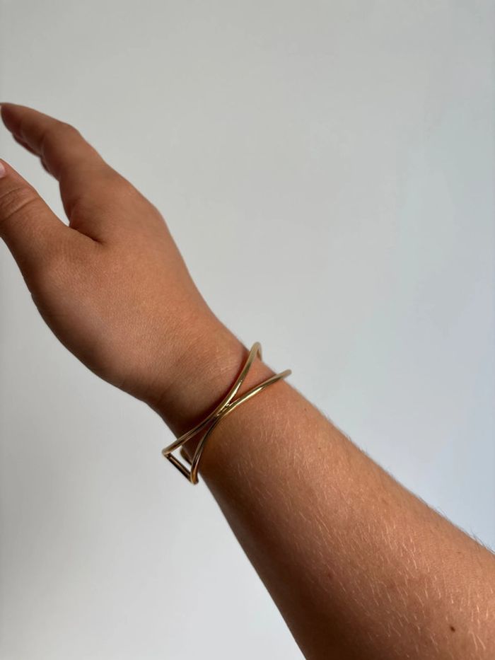 Bracelet doré en jonc - photo numéro 3