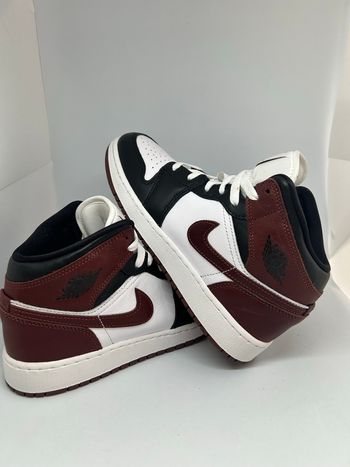 Jordan mid 1