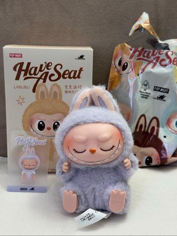 Labubu have a seat zizi 