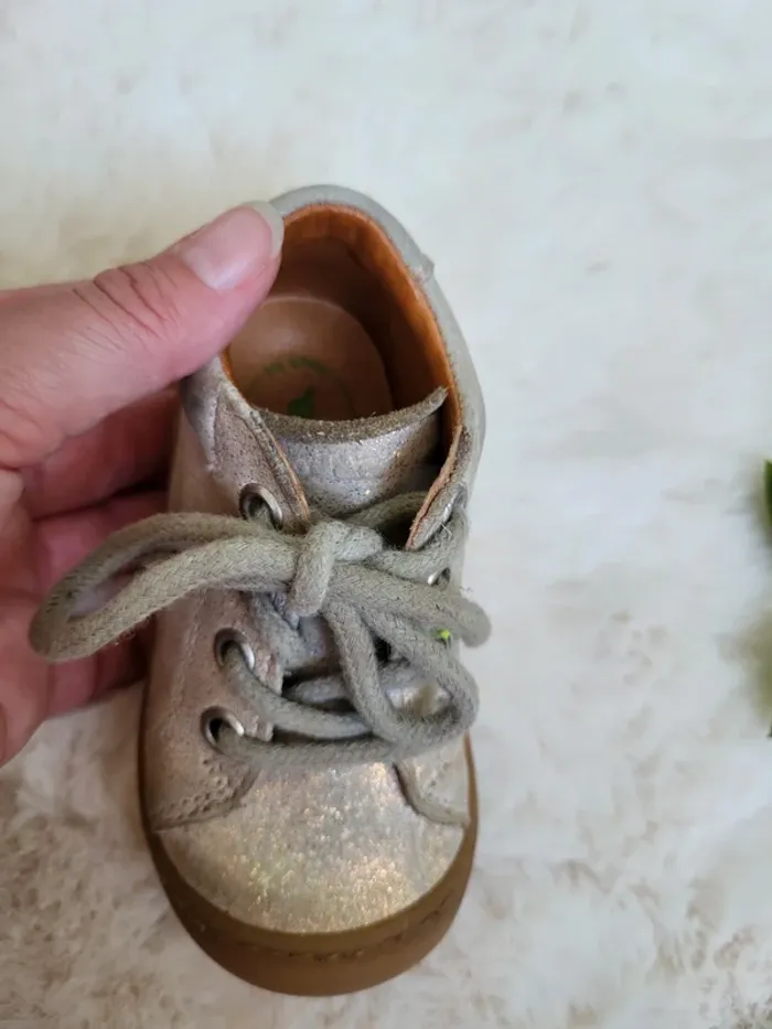 🌼 Chaussures de marche a lacets , pointure 20 Froddo 🌼 - photo numéro 3