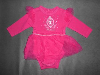 Body, taille: 1 mois à 0,50 EURO