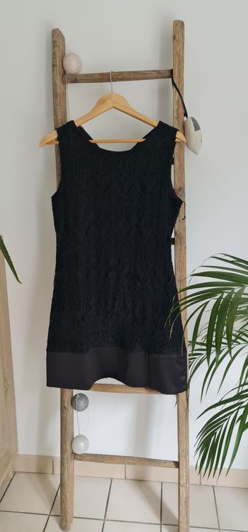 Petite robe noire Soggo taille 40 L 