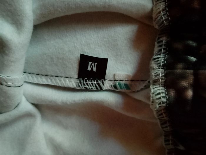 Pantalon en lycra neuf taille M - photo numéro 2
