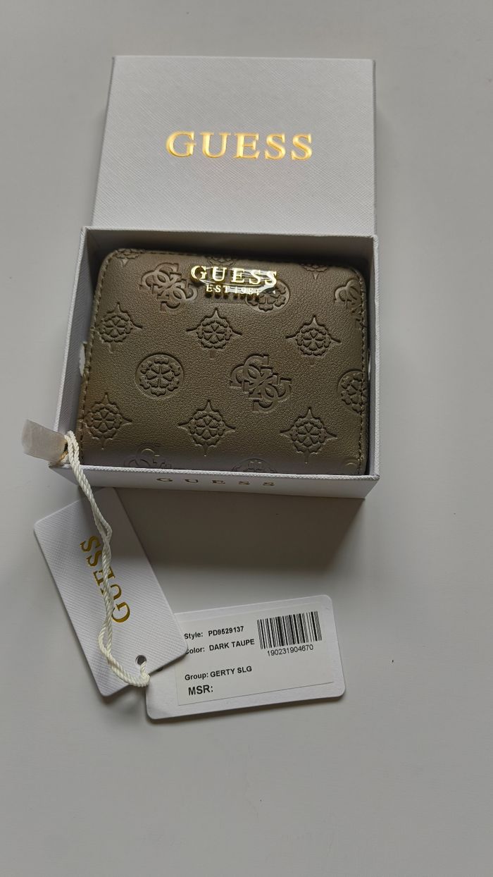 Portefeuille guess - photo numéro 7