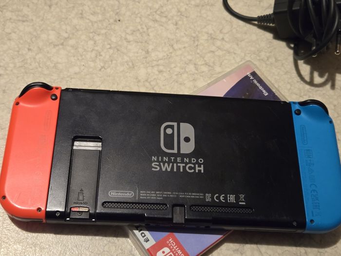 Nintendo Switch 32 Go - photo numéro 6