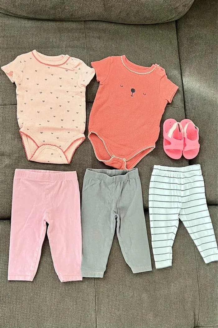 Lot de vêtements été fille 9 mois