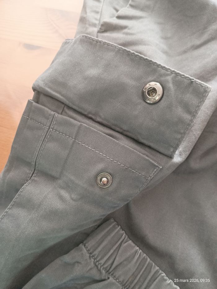 Pantalon cargo Bizzbee t. 36 - photo numéro 4