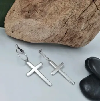 Grandes boucles d'oreilles croix