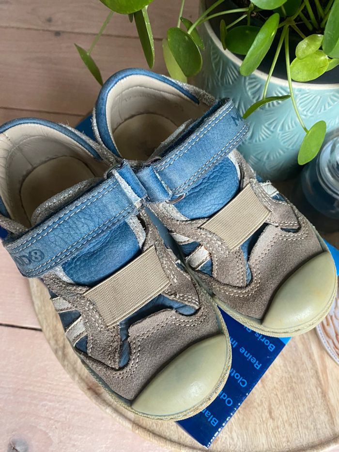 Chaussures Mod8 pointure 25 - photo numéro 4