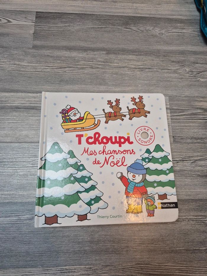Livre Tchoupi chansons de Noël
