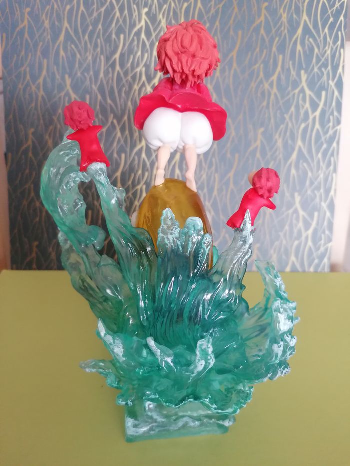 Figurine Ponyo sur la falaise " liberté" Studio Ghibli - photo numéro 3