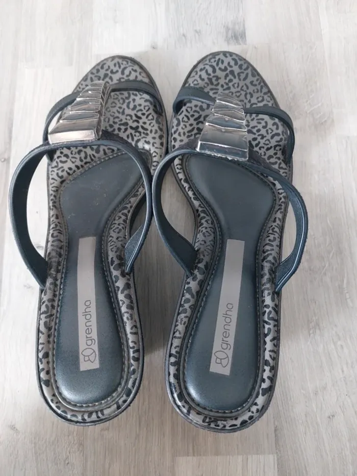 Nus pieds compensés - photo numéro 3