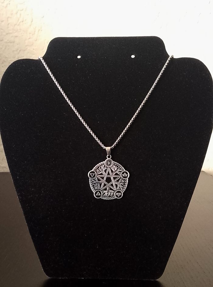 Chaîne + pendentif spirituel - photo numéro 4