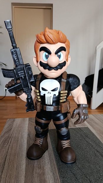 Mario Punisher 45 cm 
