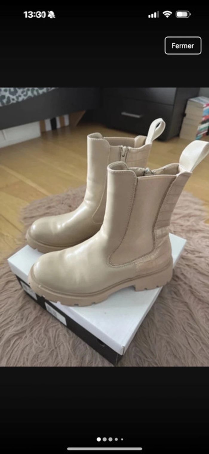 Bottines beige croco