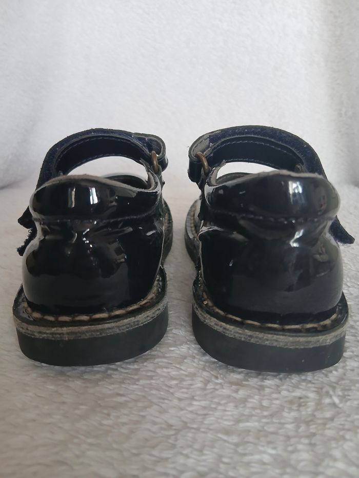 Ballerines noires verni pointure 25 - photo numéro 4