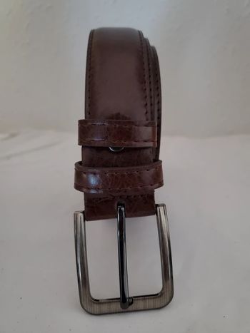 Ceinture en cuir pu Neuve très jolie 