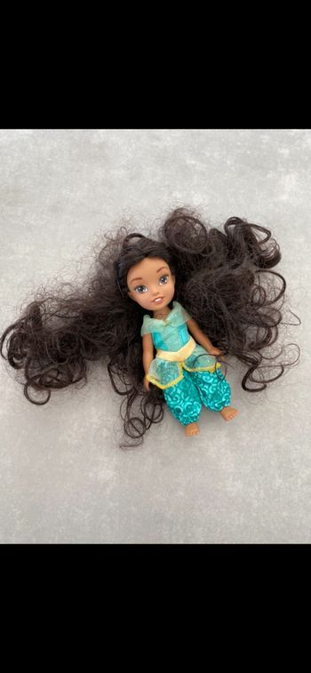 Petite Poupée Jasmine Alladin Disney