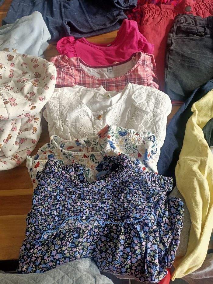 Lot vêtements fille 8 ans - photo numéro 7