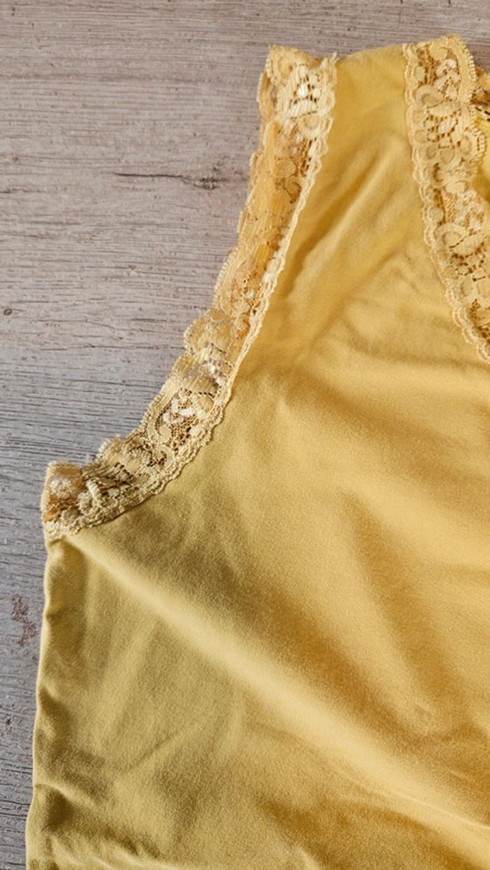 Débardeur jaune avec dentelle, élastique, D'Auvry Exclusive, L, peu mis - photo numéro 5