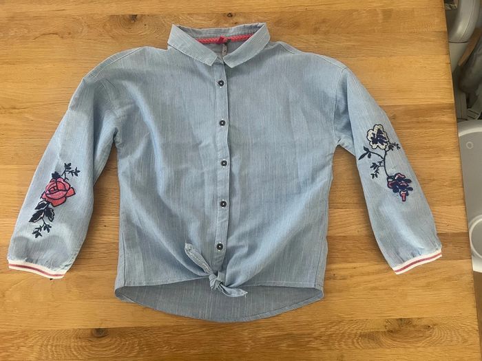 Chemise légère avec broderies