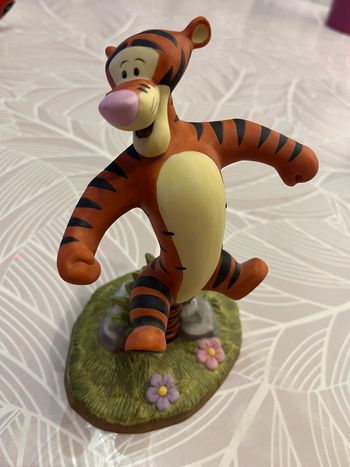 Statuette Tigrou en porcelaine