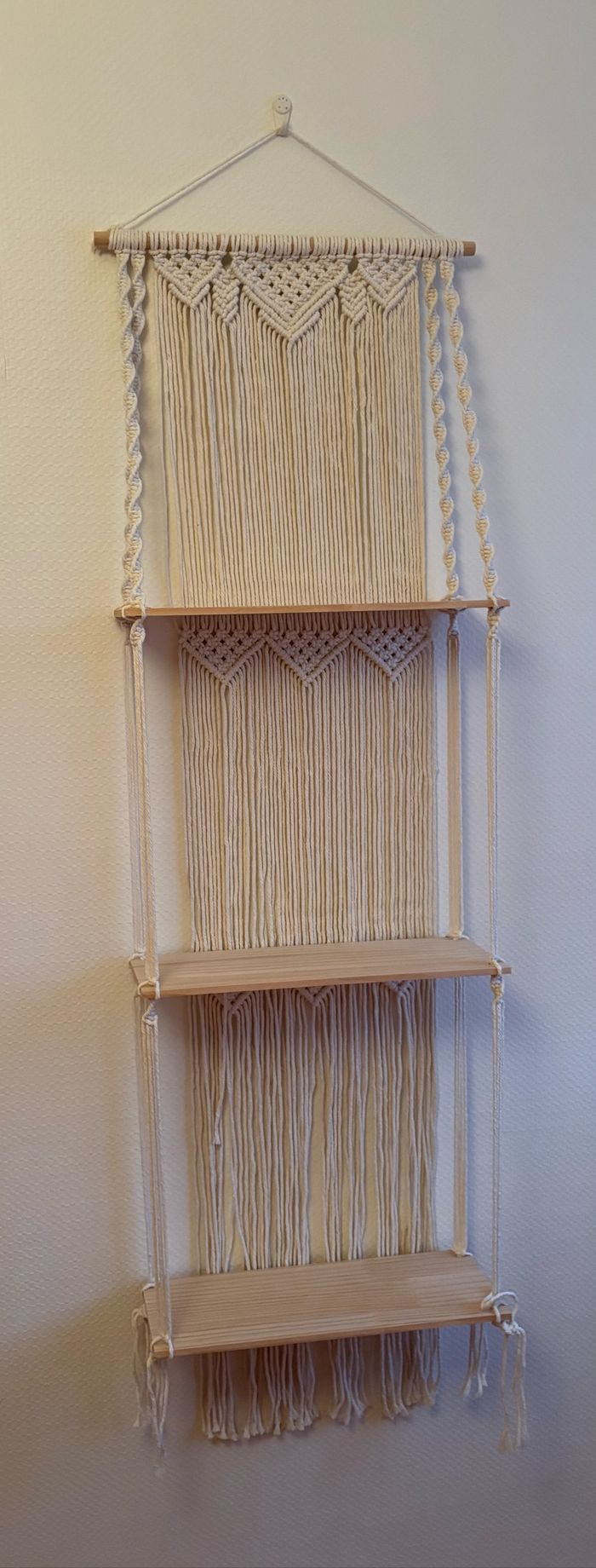Étagère murale en corde