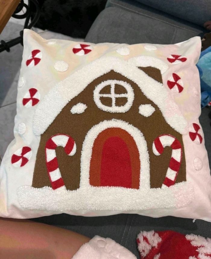 Housse de coussin Noël - Maison Pain d'Epices - 45x45cm - Neuve - photo numéro 2