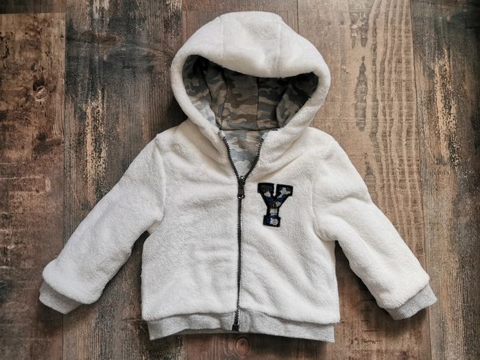 🍓Gilet veste à capuche blanc crème IKKS polaire 24mois🍓