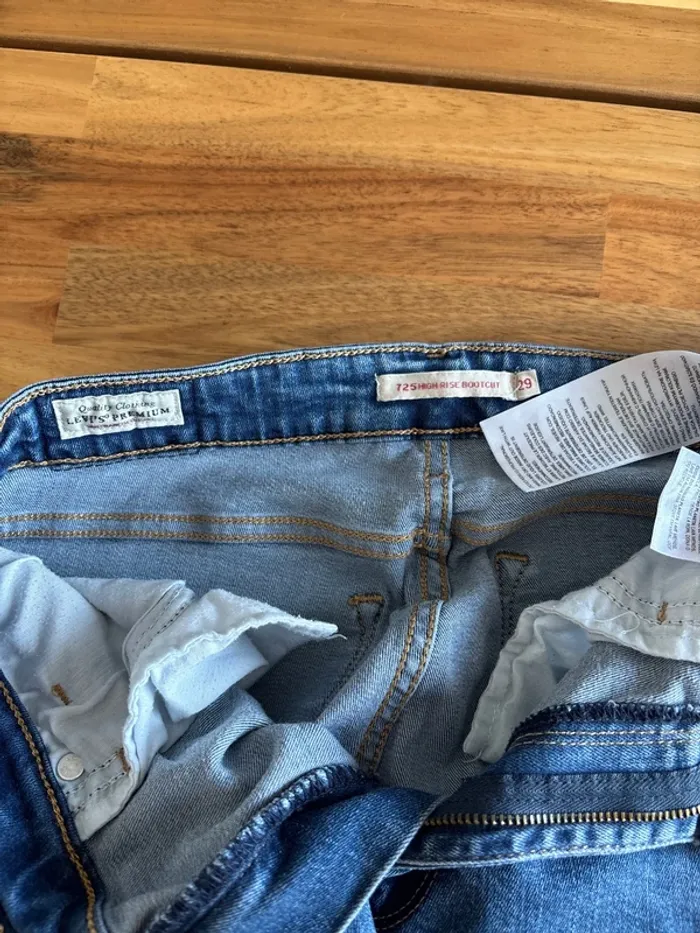 Jean Lévis 725 high rise bootcut - photo numéro 3