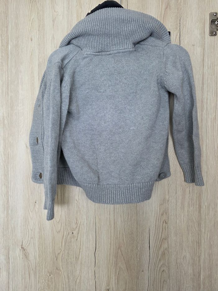 GILET GARÇON À CAPUCHE BIEN ÉPAI KIABI TAILLE 5ANS - photo numéro 4