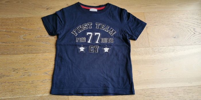 Tee shirt cyrillus