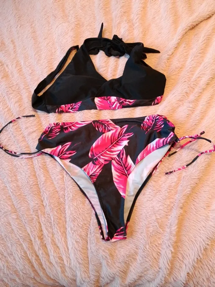 Maillot de bain de pièces