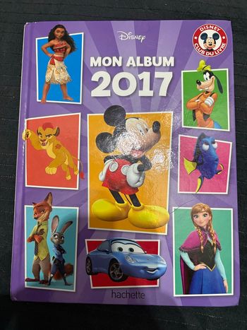Livre « mon album 2017 » Disney