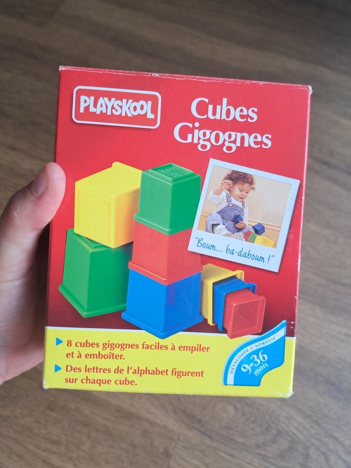 Jeux cubes à gigognes vintage