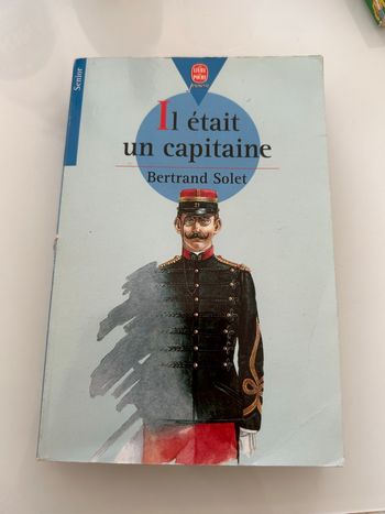 Livre il était un capitaine de Bertrand solet