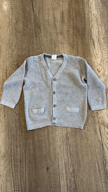 Gilet h&m taille 6 mois