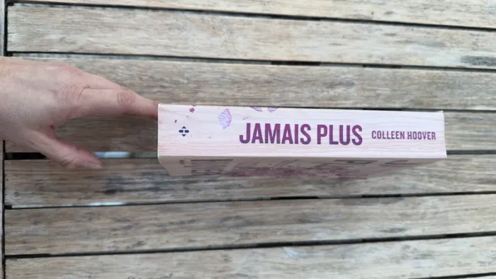 Livre : Jamais plus - photo numéro 2