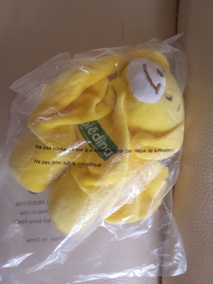 Chien  ou ours jaune  doudou Blédina  semi plat  vintage neuf  non ouvert - photo numéro 7