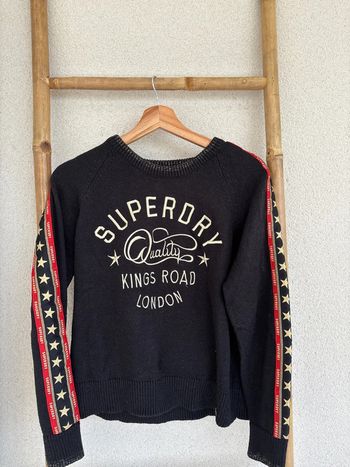 Pull noir superdry taille 40