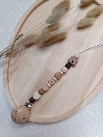 Attache tétine personnalisée