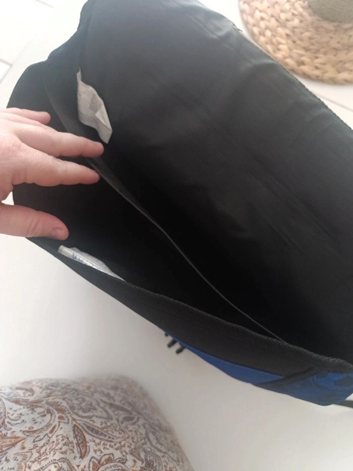 Cartable primaire garçon - photo numéro 2